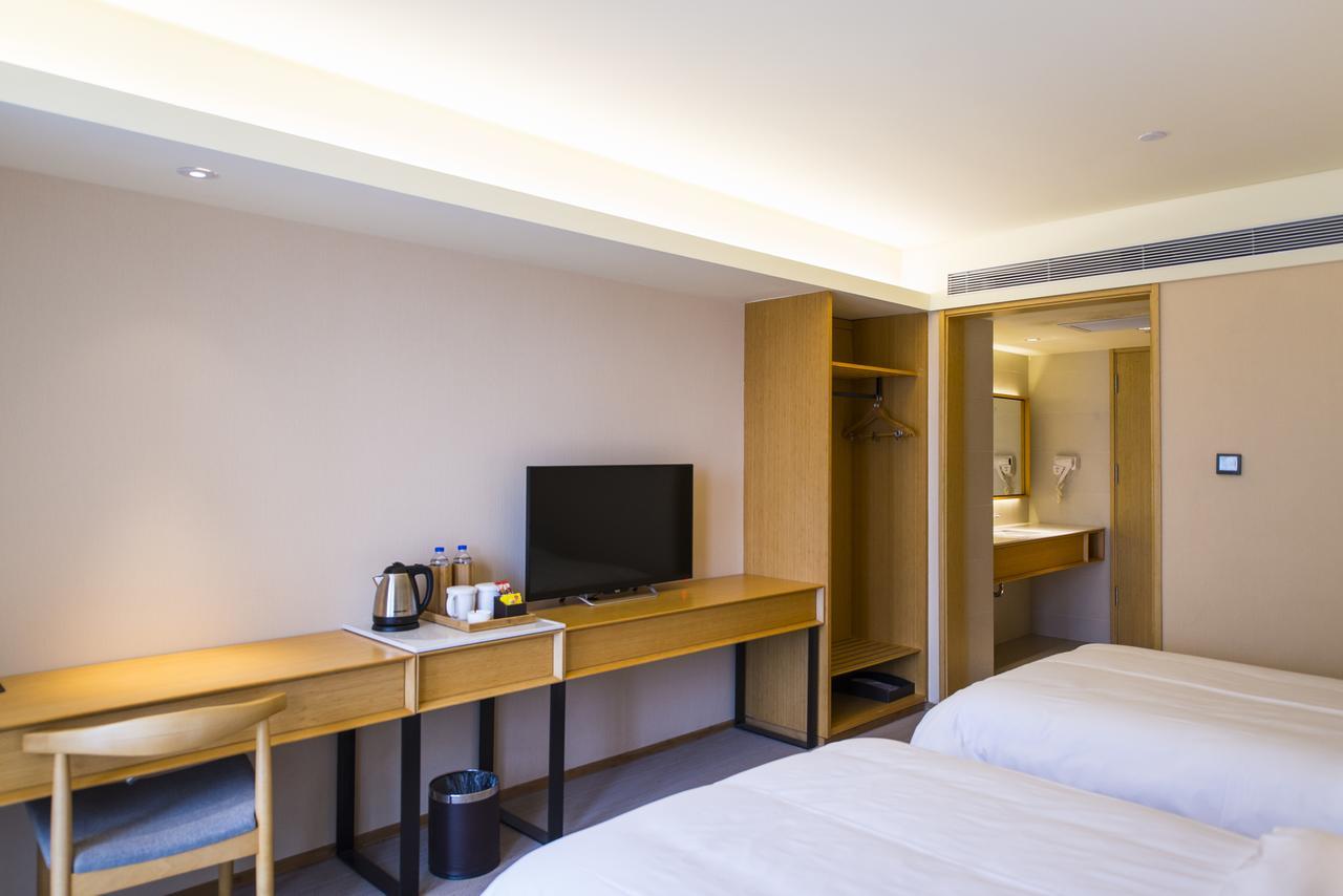Ji Hotel Shanghai Hongqiao Transport Hub Linkong Zone Extérieur photo