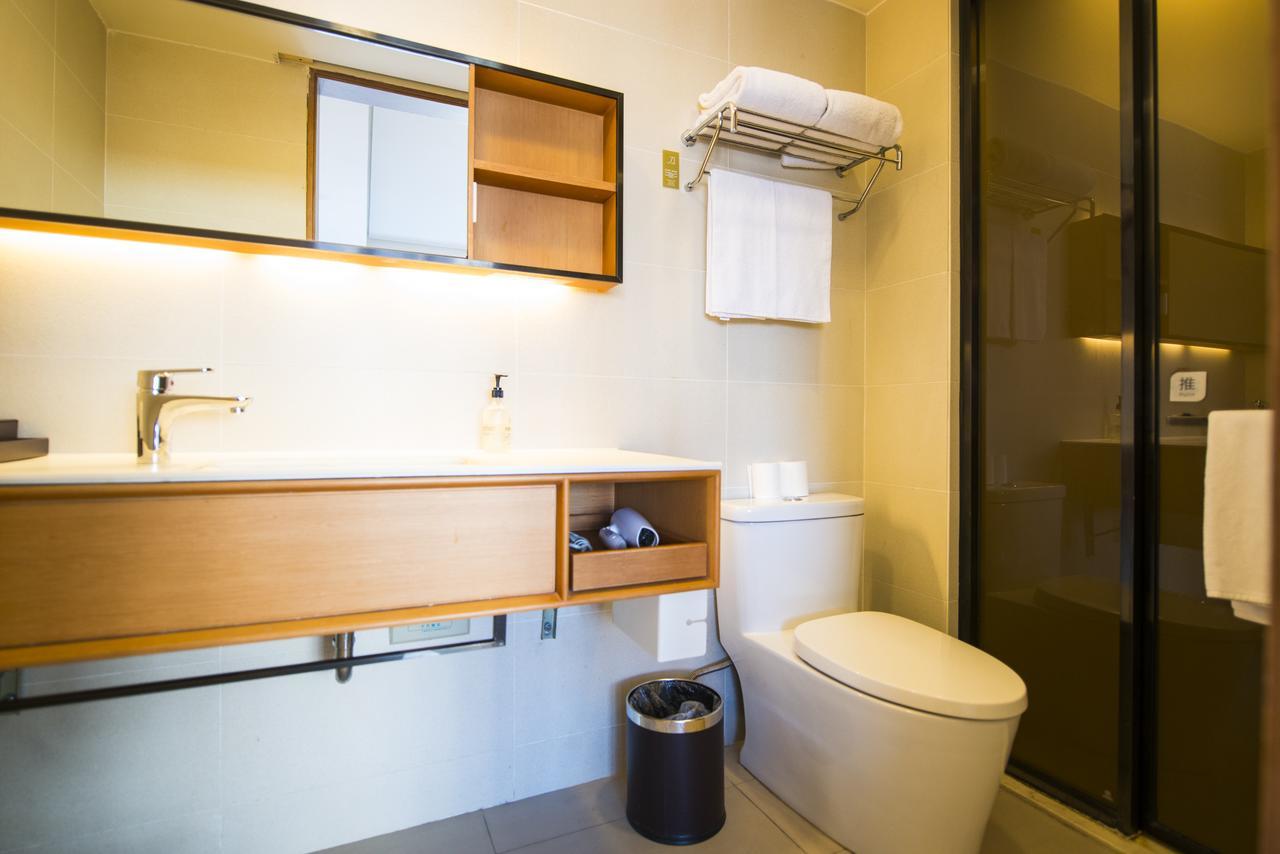 Ji Hotel Shanghai Hongqiao Transport Hub Linkong Zone Extérieur photo